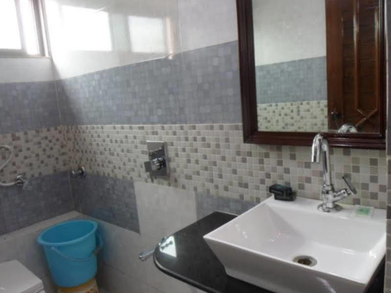 Hotel Seven Ahmadabad Zewnętrze zdjęcie